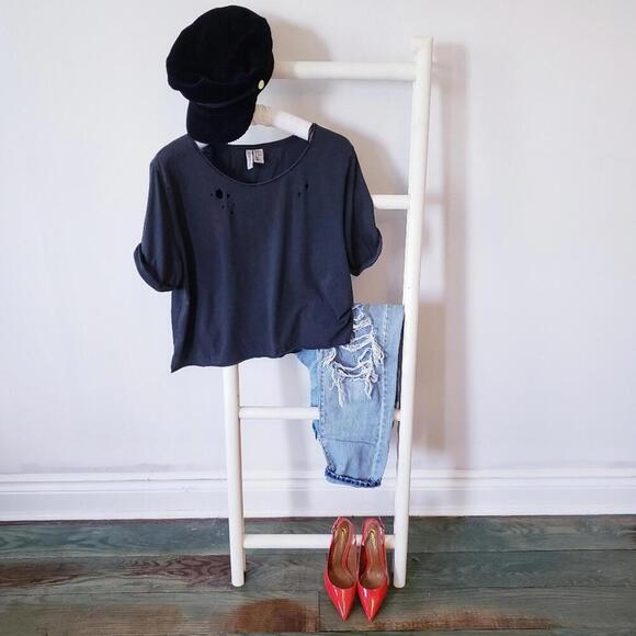 3 for $40 H&M crop destroyed tee shirt gray M - Picture 2 of 3